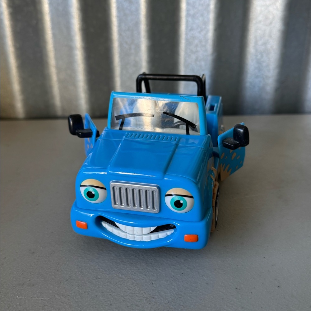 Chevron Cars - Picture 3 of 12